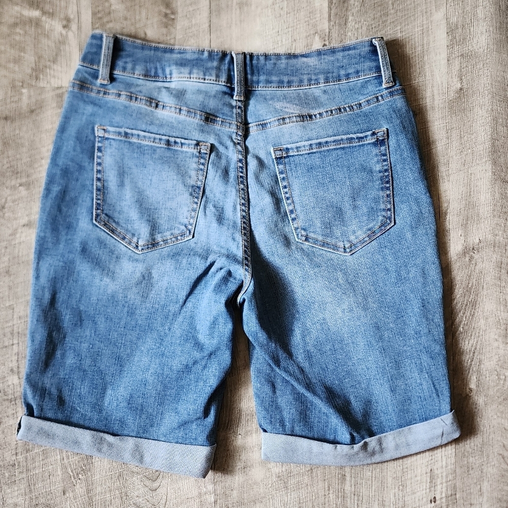 Time and Tru Light Blue Jean Shorts - Picture 4 of 4